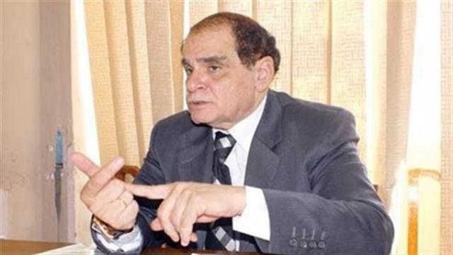 الدكتور صلاح فوزى الفقيه الدستورى
